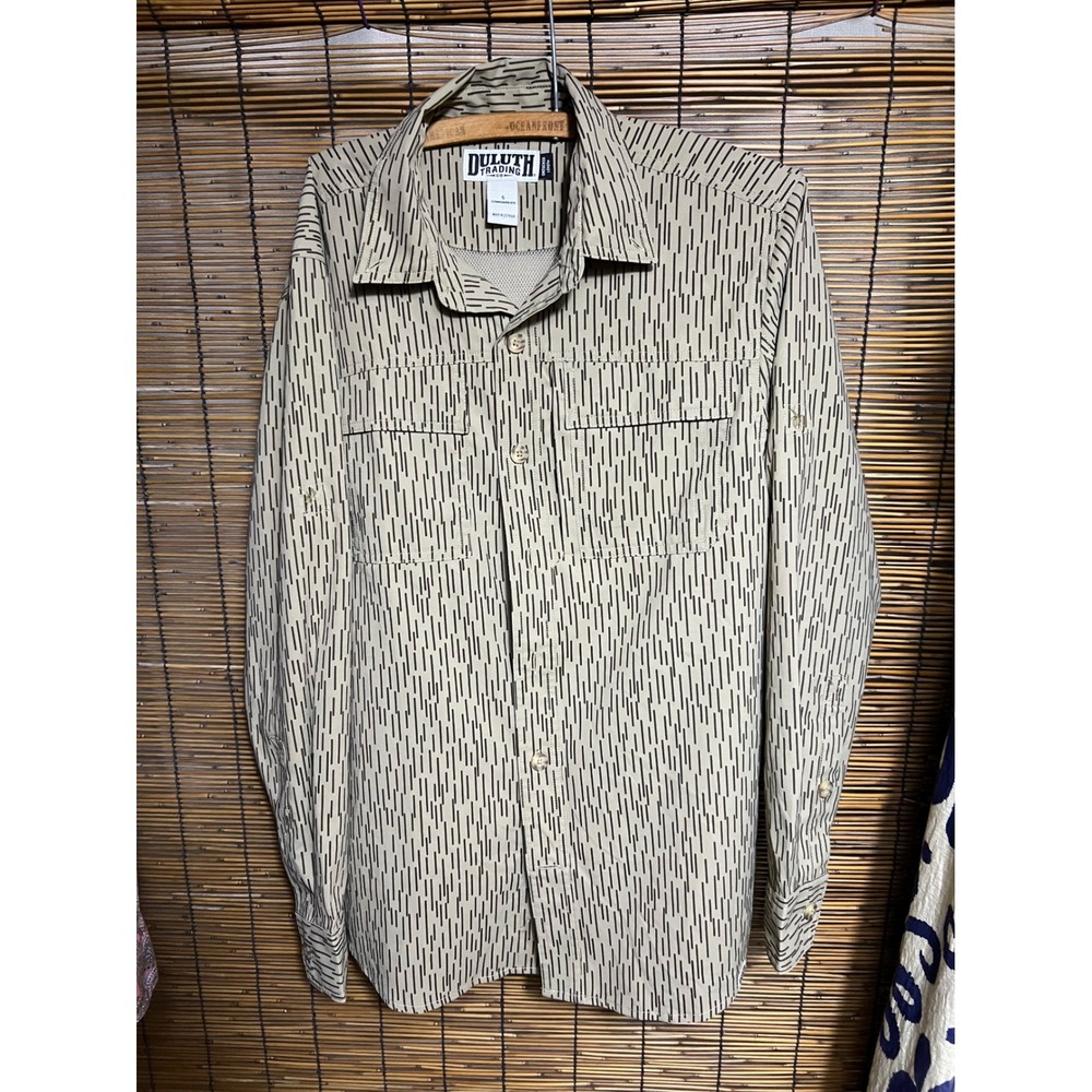 Duluth Trading Co Small Rain Camo Button Down Shirt Polyester Blend